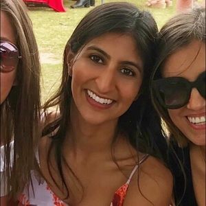 Meet your Posher, Rachel